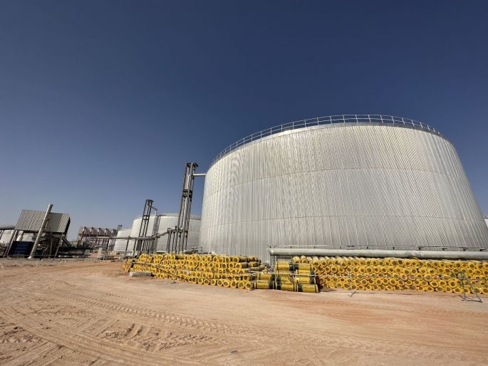 Molten salt melt starts for huge 700 MW DEWA CSP project - SolarPACES