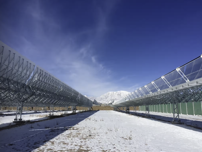 Royal Tech added a new twist in their 100 MW Trough CSP in Urat, Mongolia. They innovated a novel (award-winning) silicon-based heat transfer fluid. Royal Tech integrated the solar field technology, and China Shipbuilding New Power (CSNP) was the EPC contractor (managing Engineering Procurement and Contracting).
