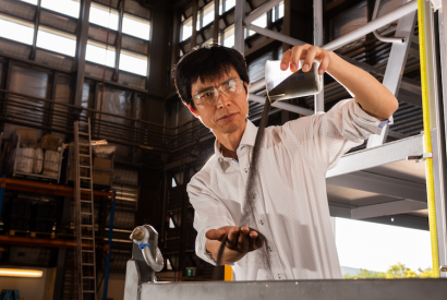 Falling Particle Receiver research has been global - Dr Jin-Soo Kim in the Falling Particles Process Bay, Newcastle Energy Centre