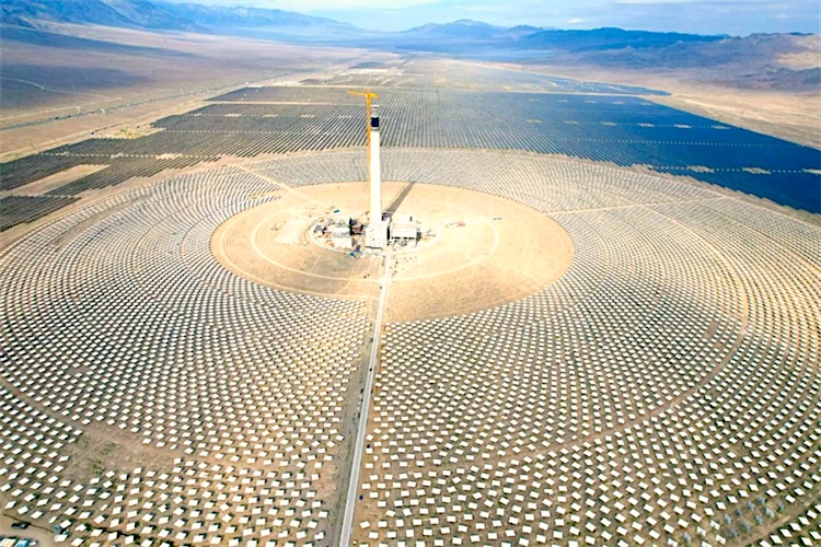 Amdo Tushuo CSP+PV in Tibet The 1 GW project deploys both CSP and PV which can be seen in the background in this photo.