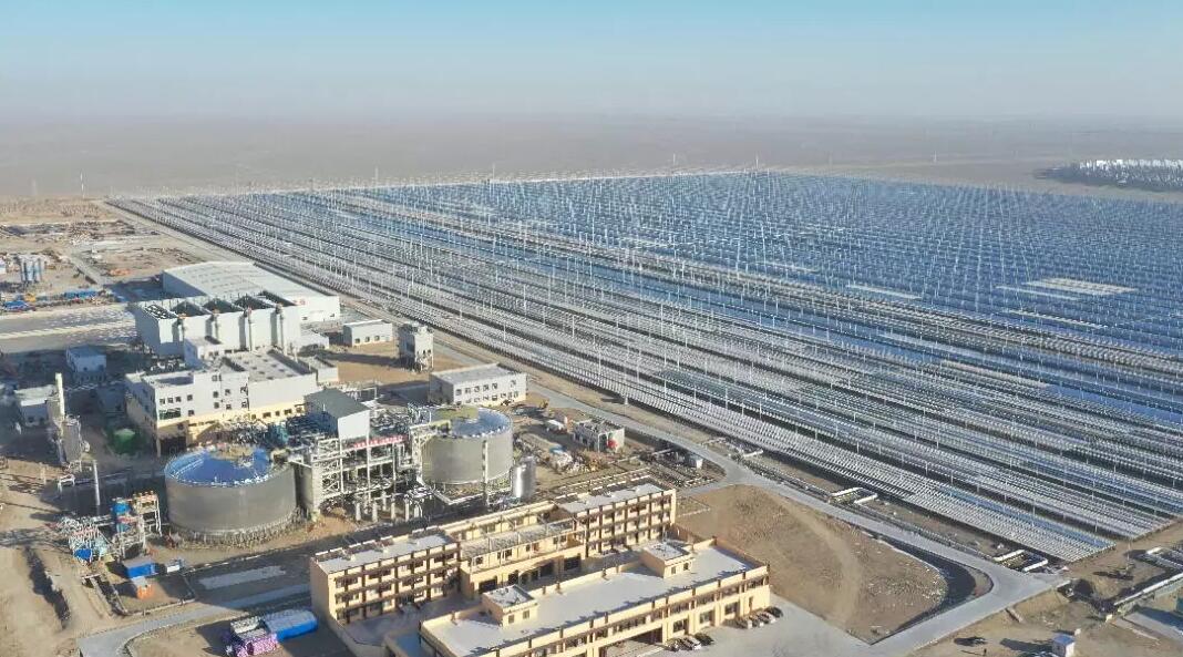 World’s First Utility-Scale Molten Salt Fresnel CSP Plant Connects to China’s Grid