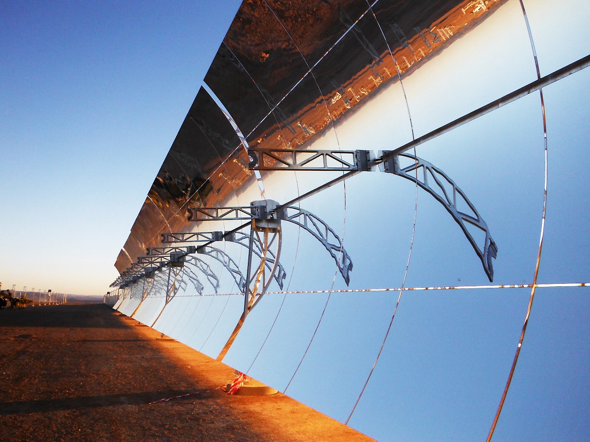 Parabolic trough in solar themal energy